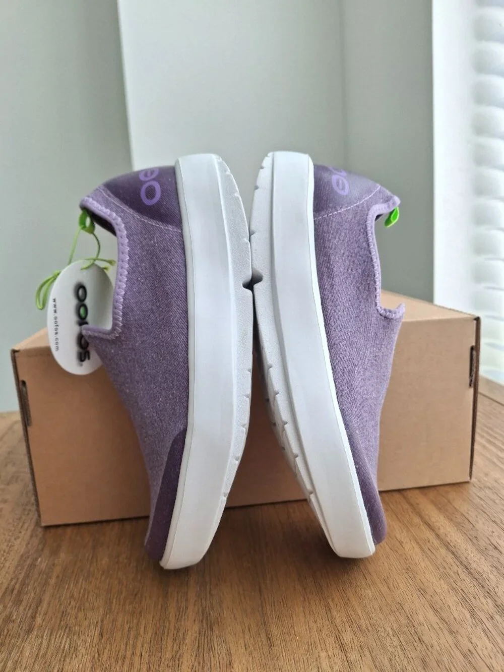 (New) OOFOS – OOmg eeZee Low‎ Recovery Shoes (Purple Wash) – Women's 6